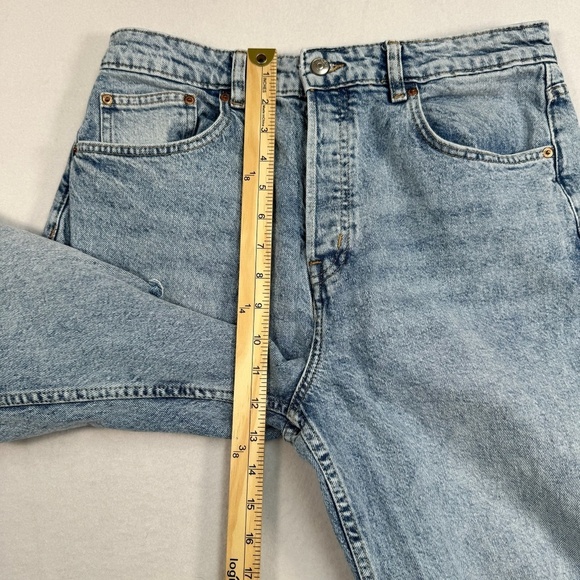 H+M Divided Jeans Womens Sz 10 Light Blue Mom Fit Button Fly Straight High Rise - Picture 9 of 12